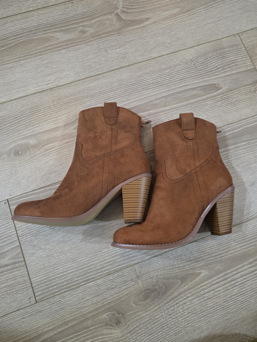 Women's Brown Suede Ankle Boots - Stylish Block Heel JustFab Jordean